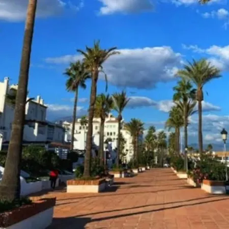 Beautiful In Duquesa Suites And Gardens Apartment *