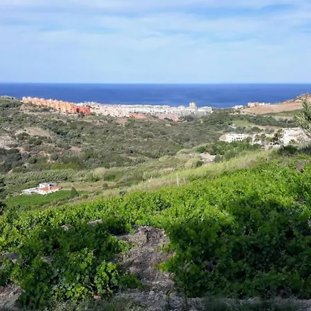 Beautiful In Duquesa Suites And Gardens Apartment